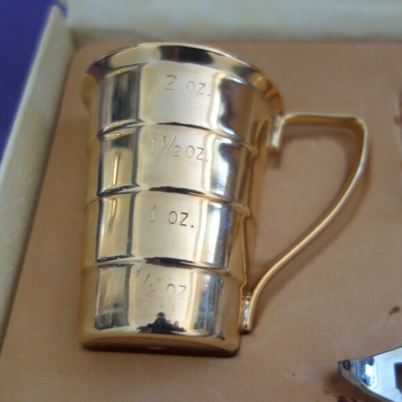 Glo-Hill Gold Plate Measuring Cup / Bottle/Can Opener / Tongs - Picture 3 of 16
